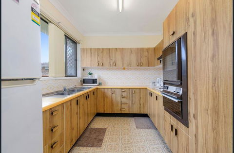 5/92 Lord Street, Port Macquarie - Perths Hotel 0