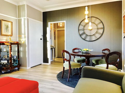 50s Fibro Chateau - Perths Hotel 2
