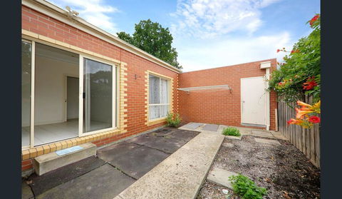 6 CAN STAY, CENTRAL GLEN WAVERLEY - Perths Hotel 1