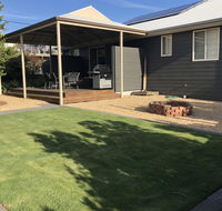 7 Horizon Parade - Perths Hotel