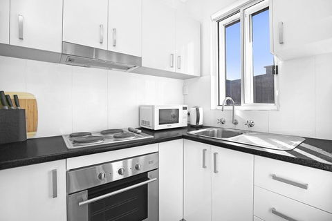 7 South Pacific Apartments - Perths Hotel 3
