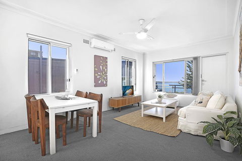 7 South Pacific Apartments - Perths Hotel 1
