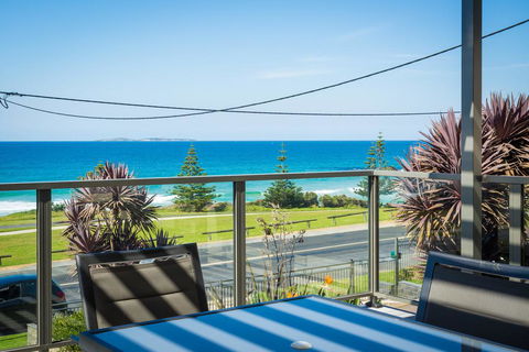 81 Dalmeny Drive - Beach House - Perths Hotel 1