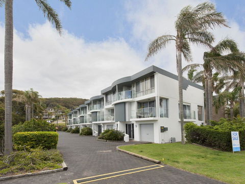9 Cirrus @ Fingal Bay - Perths Hotel 0