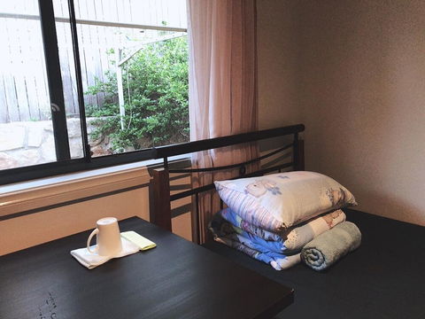 A Clean Private Room, Bruce - Perths Hotel 0
