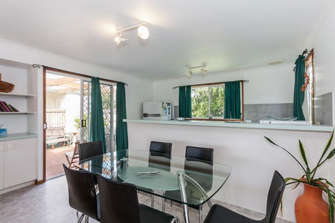 A River Bed Cottage - Perths Hotel 2