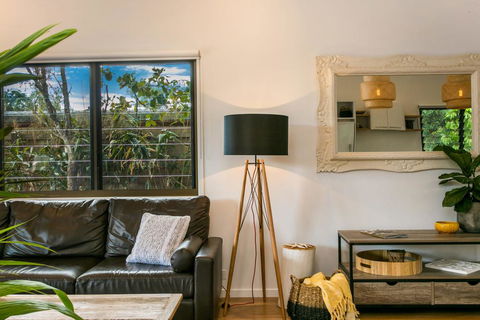 A SWEET ESCAPE - Alcorn House - Perths Hotel 1