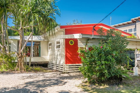 A SWEET ESCAPE - Beachcombers Cottage Beachfront - Perths Hotel 0