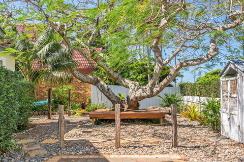 A SWEET ESCAPE - Byron Surf Cottage - Walk To Byron - Perths Hotel 0