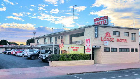A&A Lodge Motel - Perths Hotel 0