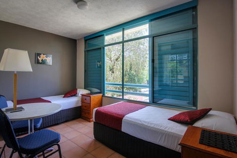 AAA Airport Albion Manor Apartments And Motel - Perths Hotel 1