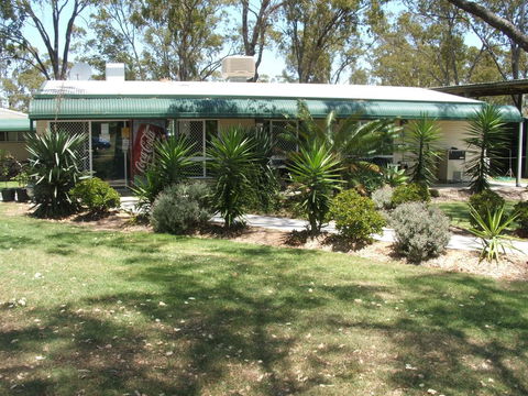 AAOK Jandowae Accommodation Park - Perths Hotel 0