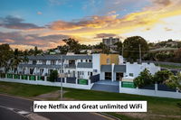 Book Gladstone Accommodation Vacations Perths Hotel Perths Hotel