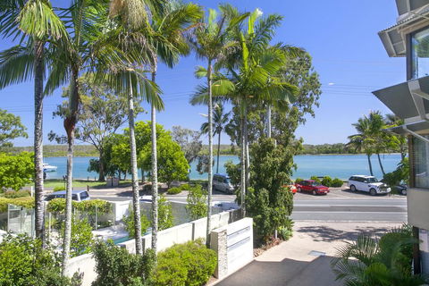 Aarons Luxury Retreat - Perths Hotel 0