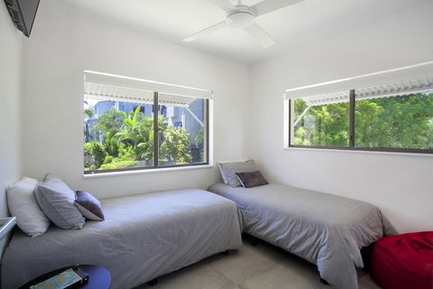Aarons Luxury Retreat - Perths Hotel 2