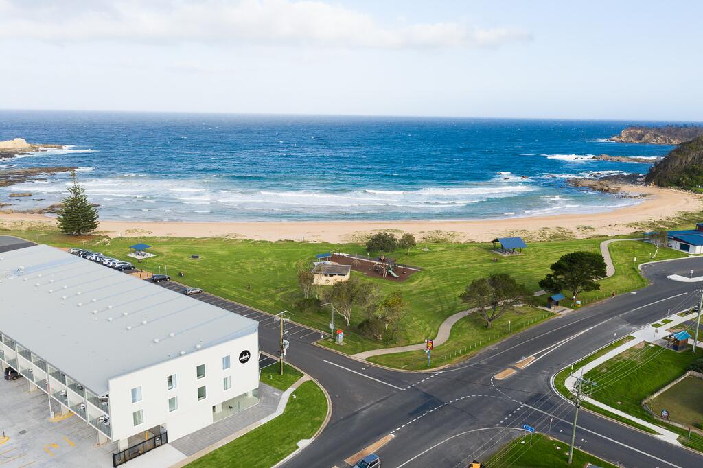 Malua Bay NSW Perths Hotel