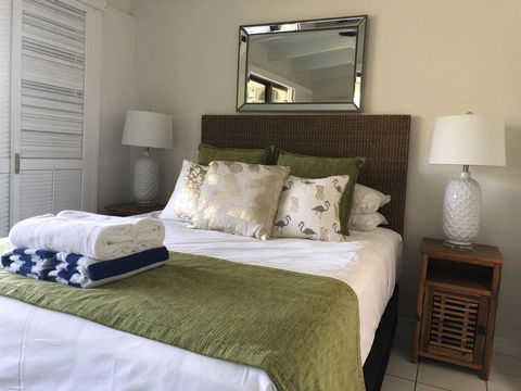 Absolute Beachfront - Perths Hotel 2