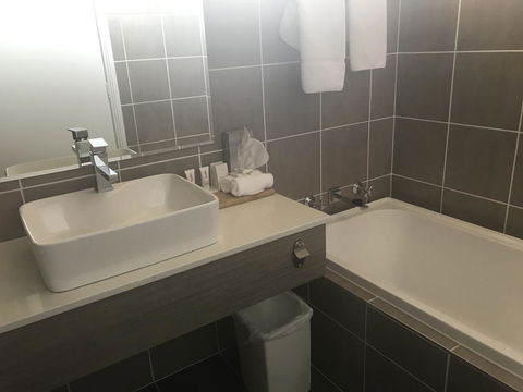 Acacia Motor Lodge - Perths Hotel 3