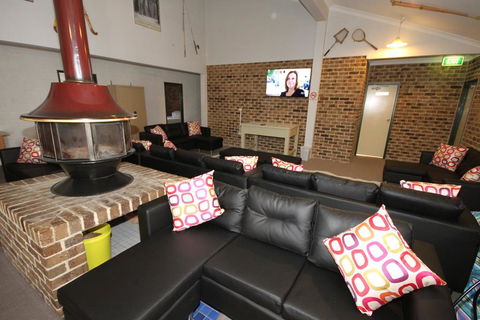 Acacia Snowy Motel - Perths Hotel 1