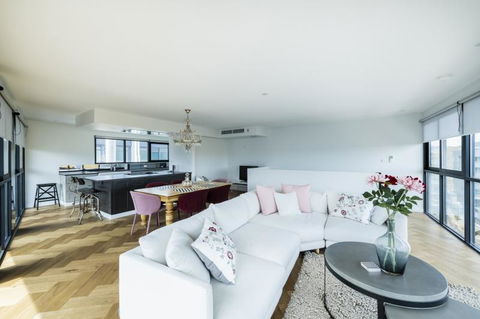 Accommodate Canberra - Warehouse - Perths Hotel 0