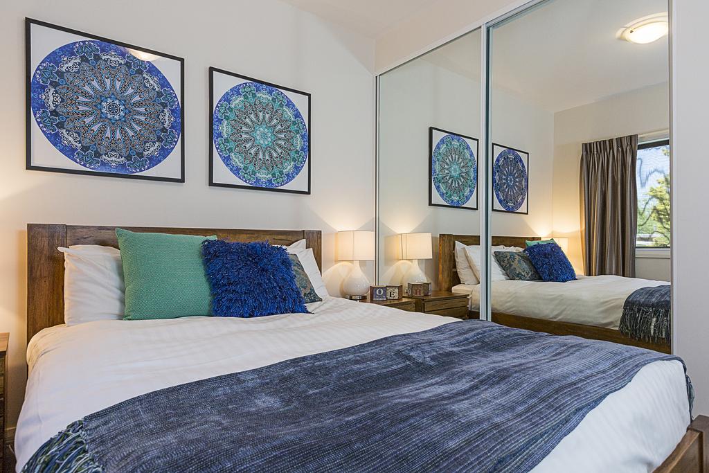 Deakin ACT Perths Hotel