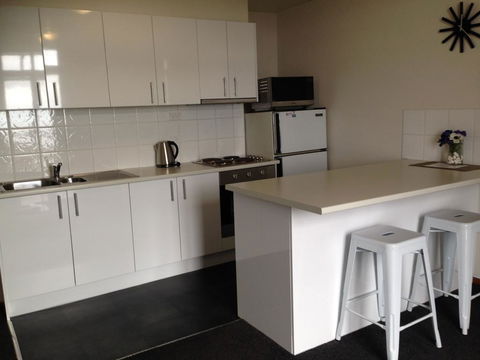 Accommodation Portland Victoria - Perths Hotel 3
