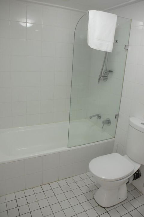 Accommodation Sydney City Centre - Hyde Park Plaza Park View College Street Studio Apartment - Perths Hotel 3