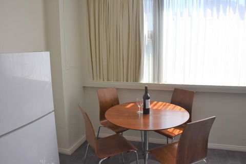 Accommodation Sydney City Centre - Hyde Park Plaza Park View College Street Studio Apartment - Perths Hotel 1