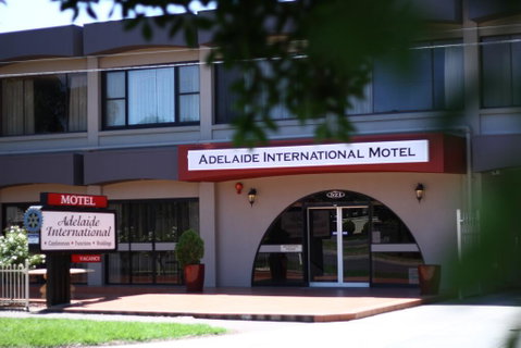 Adelaide International Motel - Perths Hotel 2