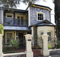 Adelaide Mackinnon - Perths Hotel