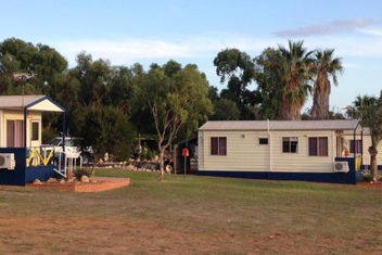 Drummond Cove Holiday Park with Perths Hotel