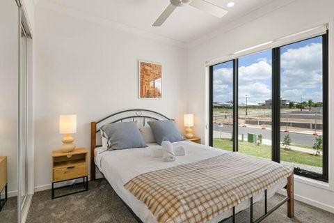 Dual Key 5BR Family Home With Stunning Interior - Perths Hotel 2