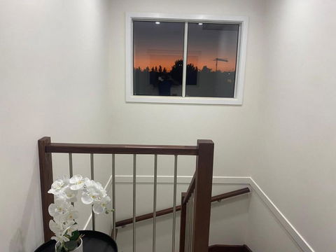 Entire Family House With Amenities - Perths Hotel 4