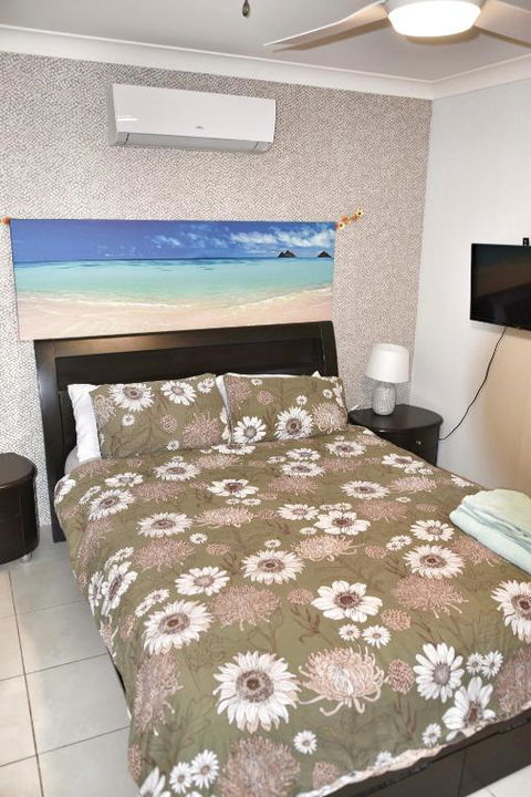 Entire Family Home With Private Pool - Perths Hotel 4