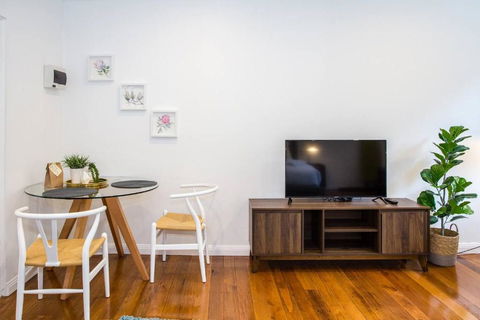 Esperanza Gardens - A Stylish Victorian Studio - Perths Hotel 2