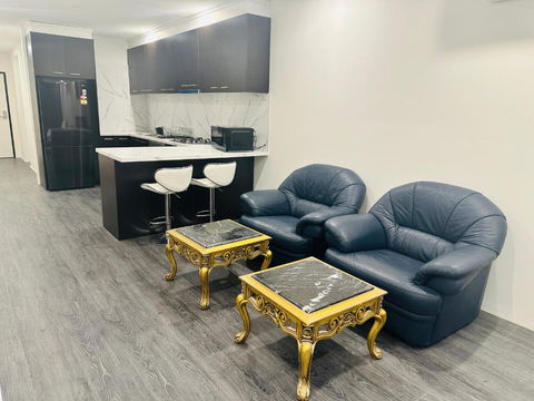 Exodus Dandenong Apartment Hotel - Perths Hotel 2