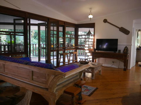 Fairy Falls - Romantic Daintree Rainforest Retreat With Enchanting Waterfall - Perths Hotel 2