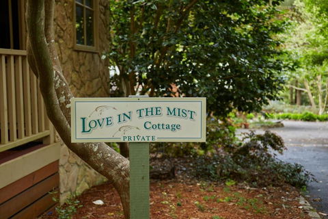 Fernhem Cottages- Love In The Mist - Perths Hotel 1
