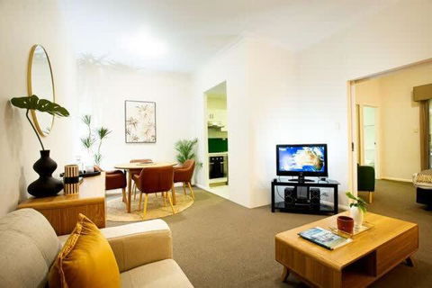 Fully Renovated 1Bdr Apt In Northbridge - Perths Hotel 3