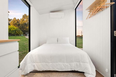 Glorious Escape By Tiny Away - Perths Hotel 3