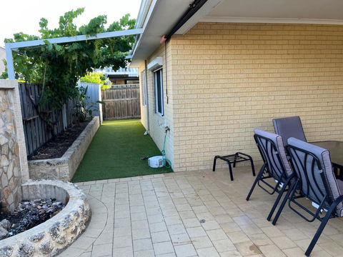 Garrison Cottage - Perths Hotel 4