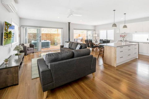 HALE KUPA Rye Beach House Spa Table Tennis - Perths Hotel 0