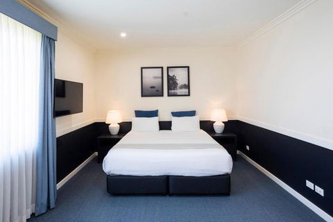 Hawkesbury Race Club Motel - Perths Hotel 0