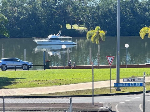 Innisfail Riverfront Motel - Perths Hotel 1