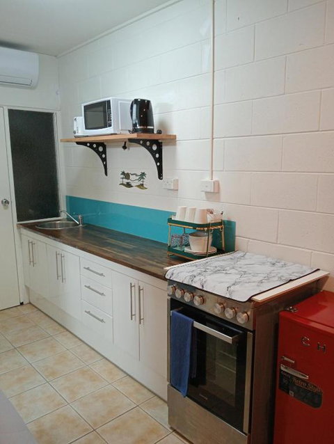 Innisfail Riverfront Motel - Perths Hotel 2