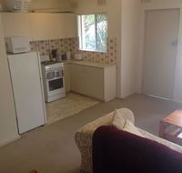 Affordable comfortable Inglewood apartmentPool - Perths Hotel