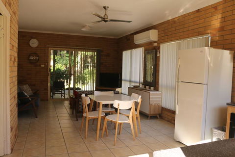Agnes Palms Accommodation - Perths Hotel 2