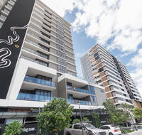 AirTrip Apartments at Woolloongabba - Perths Hotel
