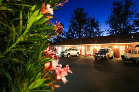 Akuna Motor Inn And Apartments - Perths Hotel 0
