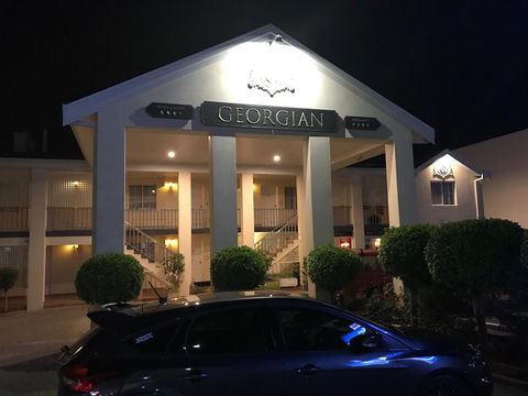 Albury Georgian Motel & Suites - Perths Hotel 1